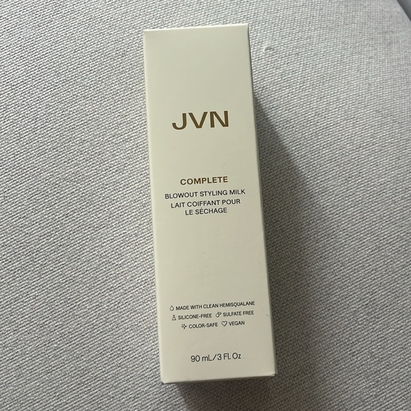 NWT: JVN Blowout Styling Milk - Picture 4 of 4
